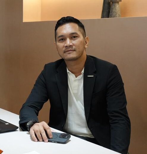 Kaafi, Sales, Dealer Land Rover Indonesia Jakarta